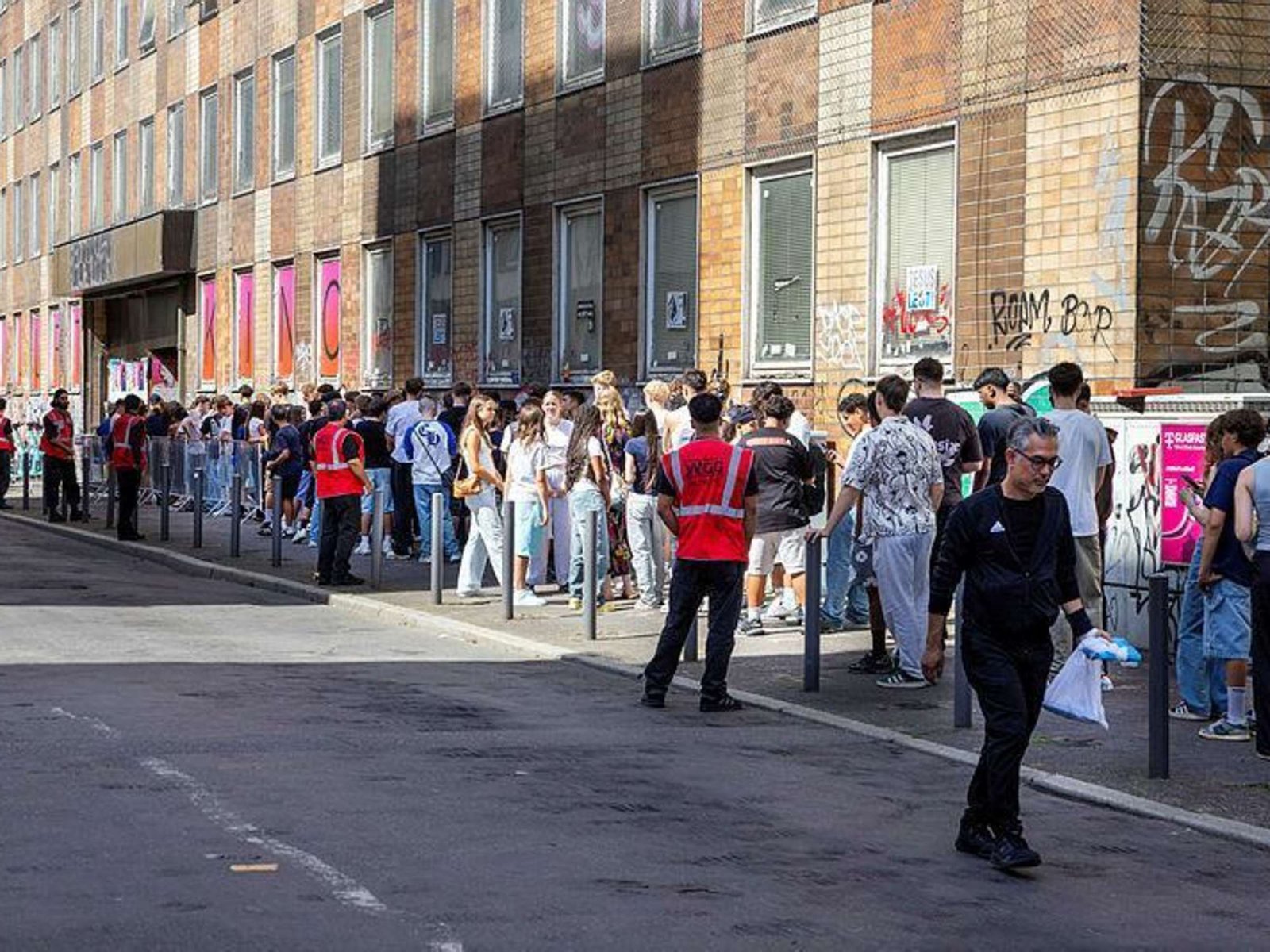 6PM Streetwear: Die Geschichte hinter der Frankfurter Kultmarke